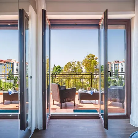 10' From The Sea, Elegant Penthouse With Terrace * 卡利亚里