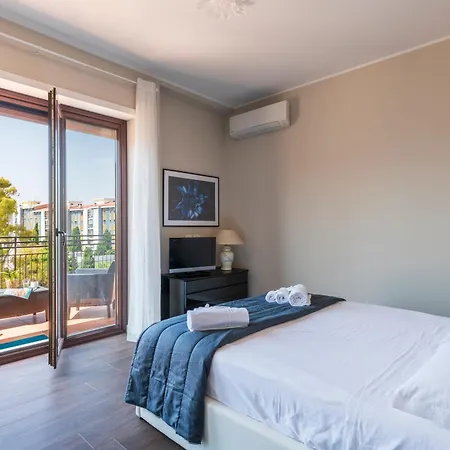 10' From The Sea, Elegant Penthouse With Terrace 公寓