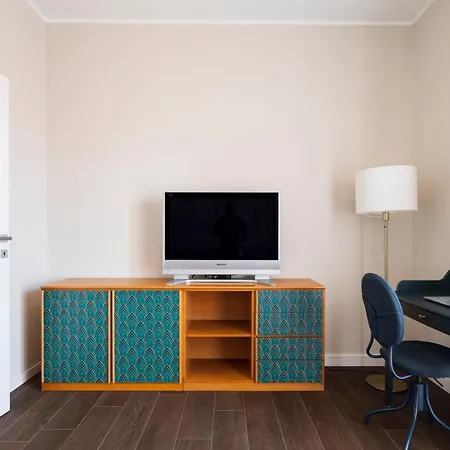 公寓 10' From The Sea, Elegant Penthouse With Terrace