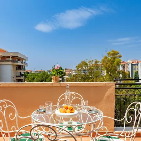 10' From The Sea, Elegant Penthouse With Terrace *