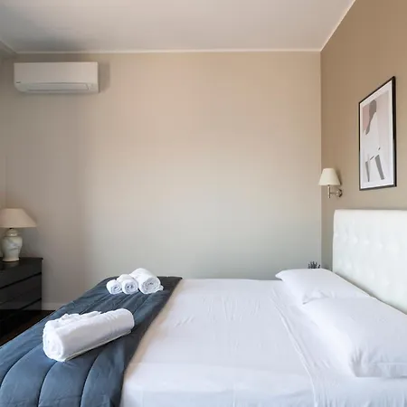 10' From The Sea, Elegant Penthouse With Terrace * 卡利亚里