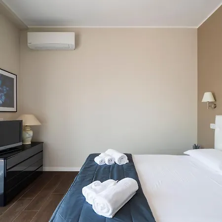 10' From The Sea, Elegant Penthouse With Terrace *