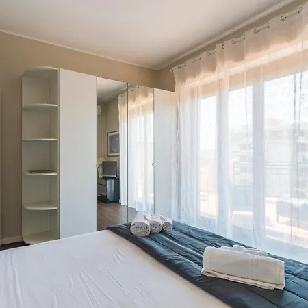 10' From The Sea, Elegant Penthouse With Terrace