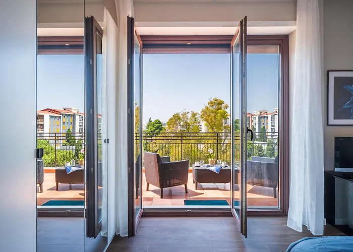 10' From The Sea, Elegant Penthouse With Terrace * Cagliari