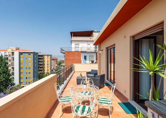 Apartamento 10' From The Sea, Elegant Penthouse With Terrace Cagliari
